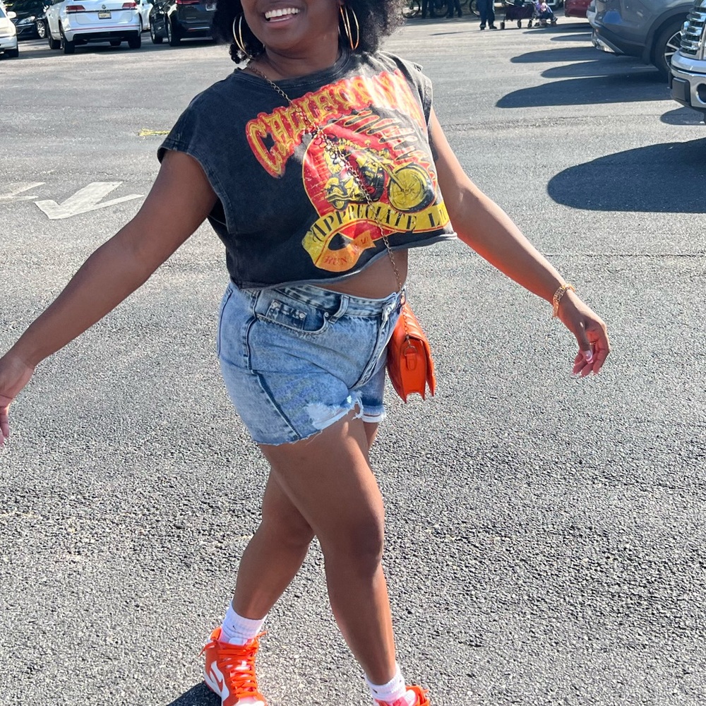 Cropped Muscle Shirt